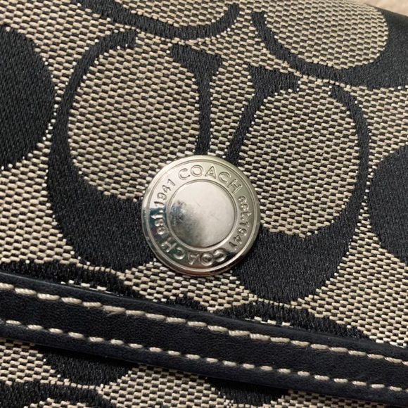 Coach Wallet - Picture 7 of 7